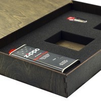 Фото Подарочный набор Zippo Зажигалка 205 Sniper Bear + Коробка + Бензин + Кремни + Чехол на пояс койот