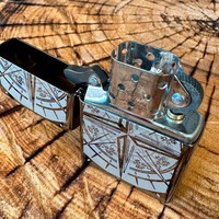 Комплект Zippo Зажигалка Zippo 150n Compass + Подарочная упаковка + Бензин + Кремни