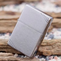 Комплект Zippo Зажигалка Zippo 230 CLASSIC brushed chrome + Подарочная упаковка + Бензин + Кремни
